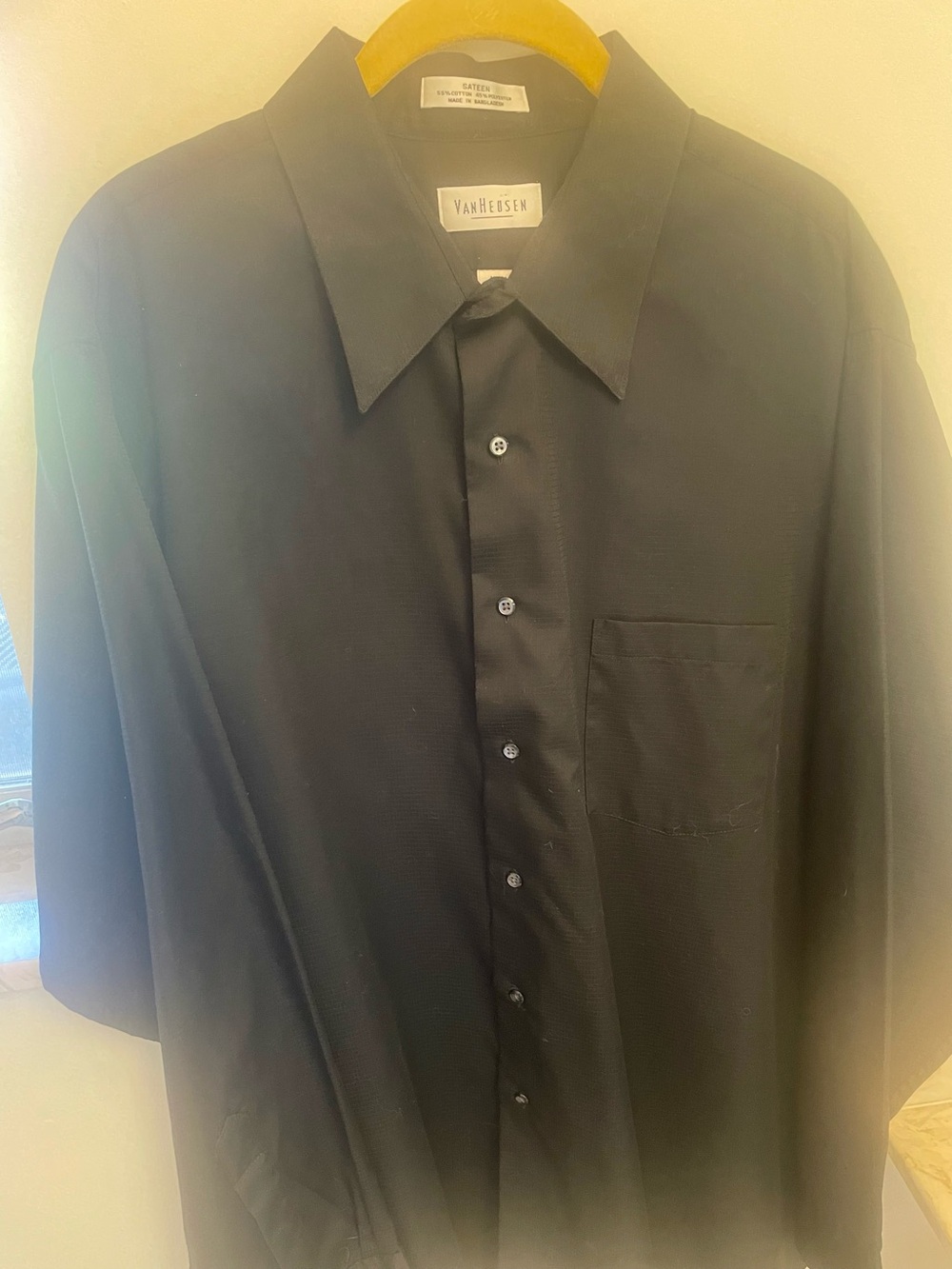 Van Heusen Black Long Sleeve Shirt XL New No
Tags